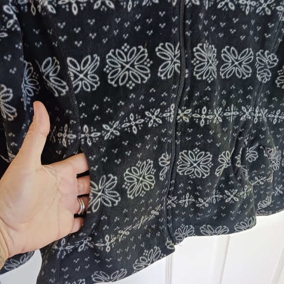 Old Navy fleece zip up Snowflake winter jacket size xl with pockets - Picture 7 of 7